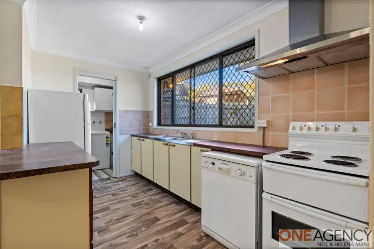 Sixth view of Homely house listing, 4 Holland Close, Springfield NSW 2250