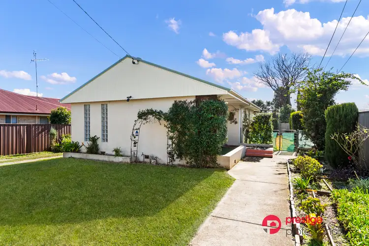 20 Miri Crescent