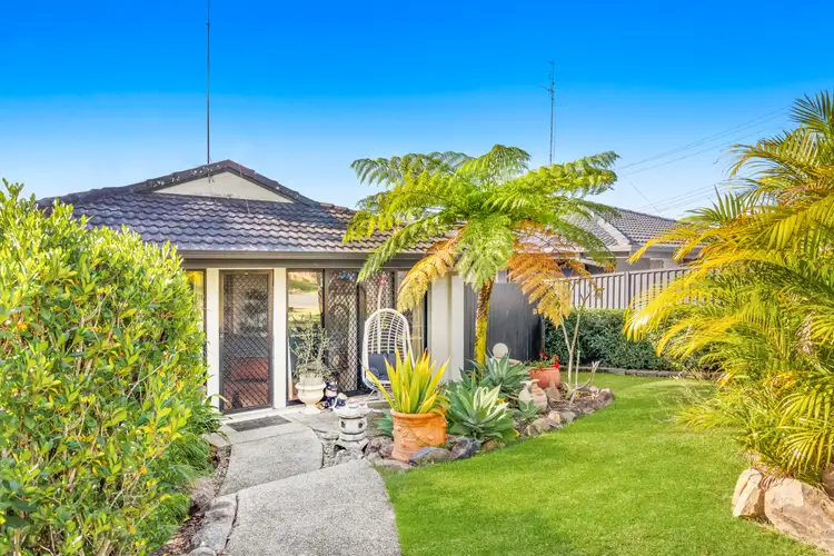 129 Bamboo Avenue, Benowa QLD 4217