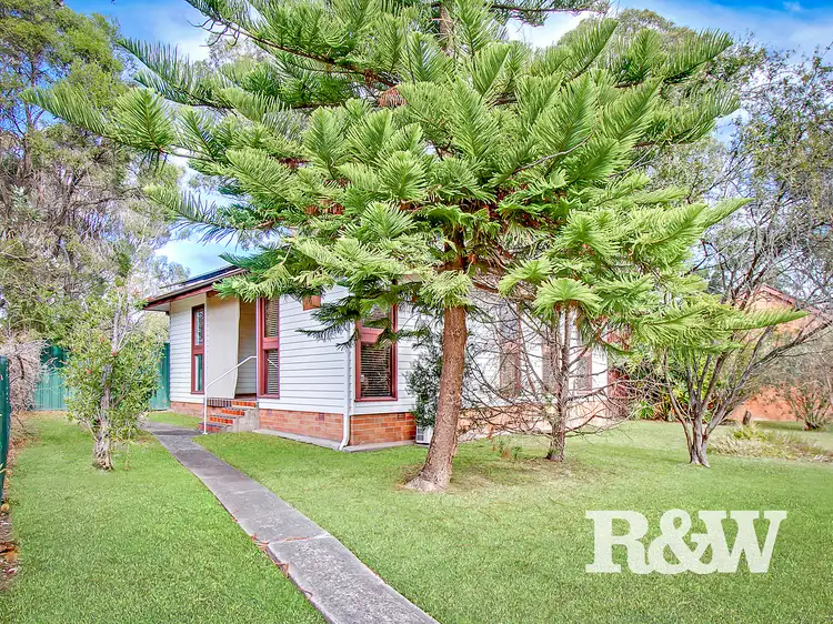 6 Ogilvie Place