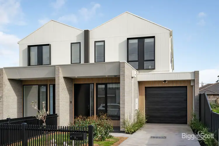 5A Mitchell Avenue, Altona North VIC 3025