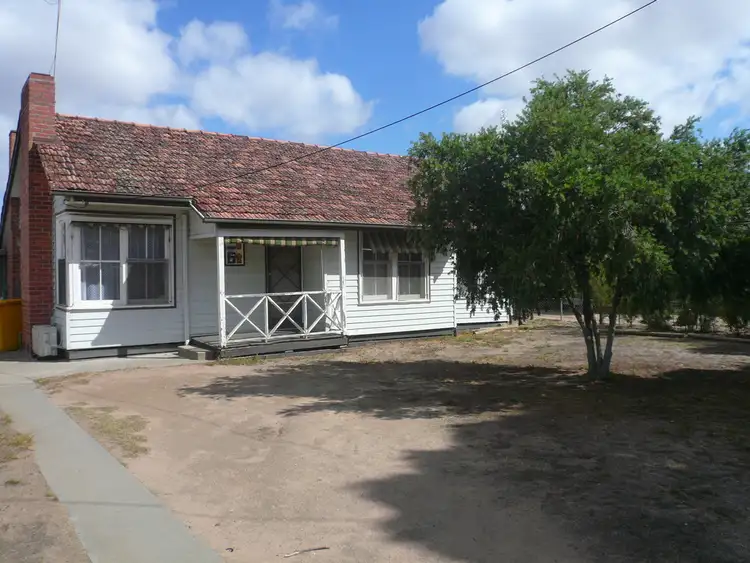 Main view of Homely house listing, 86 Jamouneau Street, Warracknabeal VIC 3393