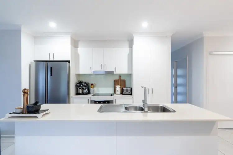 1/1 Lapwing  Street, Forest Glen QLD 4556
