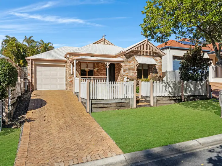14 Ranier Crescent, Varsity Lakes QLD 4227