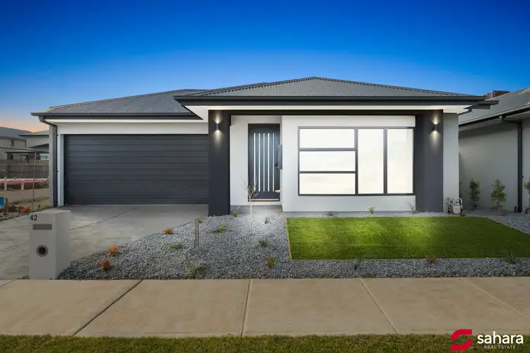 42 Sparrowhawk Crescent, Deanside VIC 3336