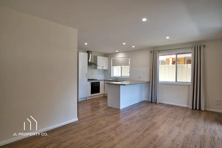 8A Oxford Drive