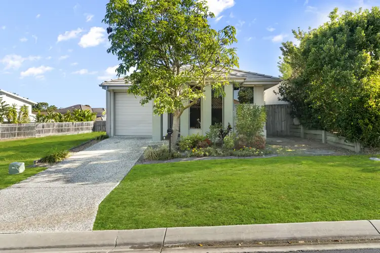 5 Cascades Street, North Lakes QLD 4509