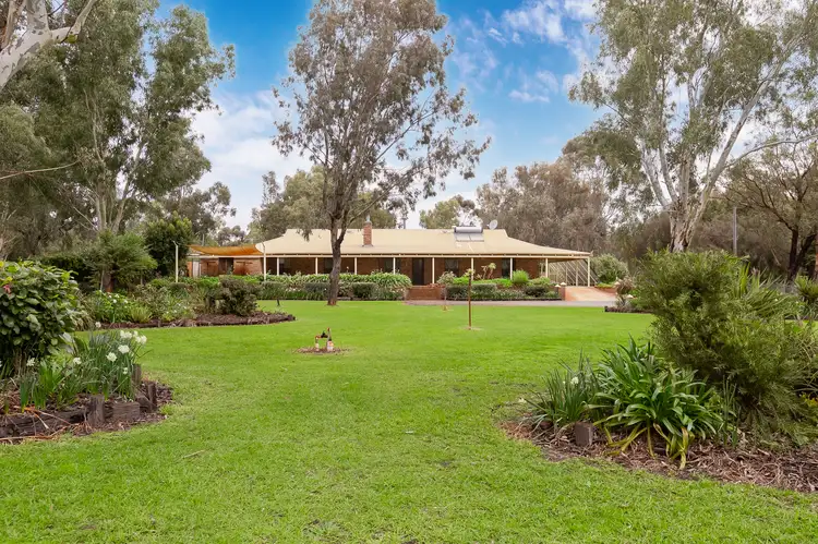 40 Evening Peal Court, Darling Downs WA 6122
