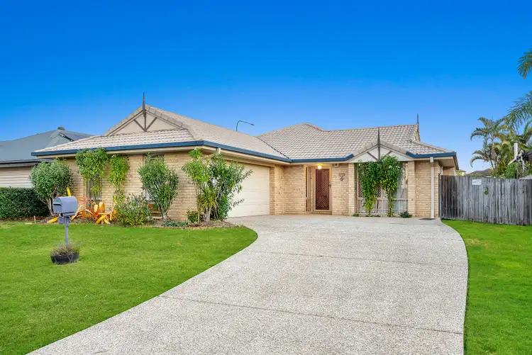 2 Whitfield Crescent, North Lakes QLD 4509