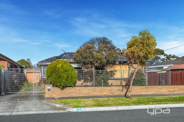 2 Burgundy Crescent, St Albans VIC 3021