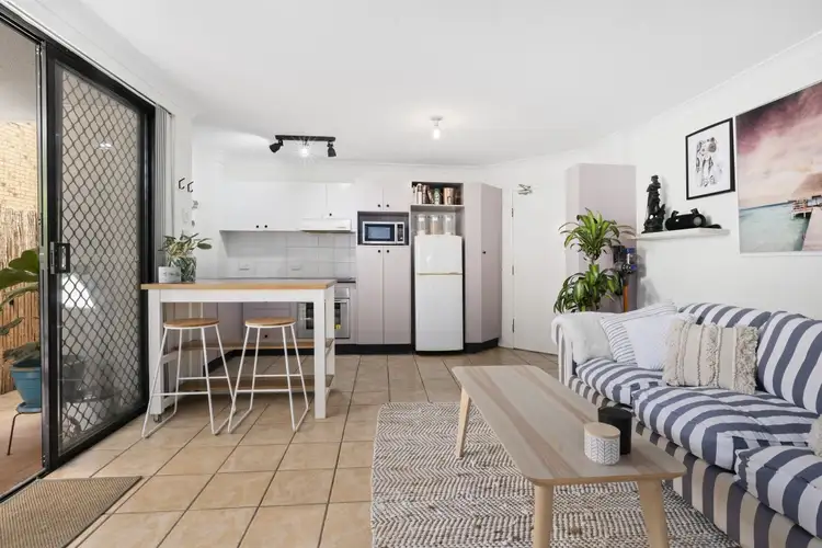 Third view of Homely apartment listing, 2/15 Britannia Avenue, Broadbeach QLD 4218