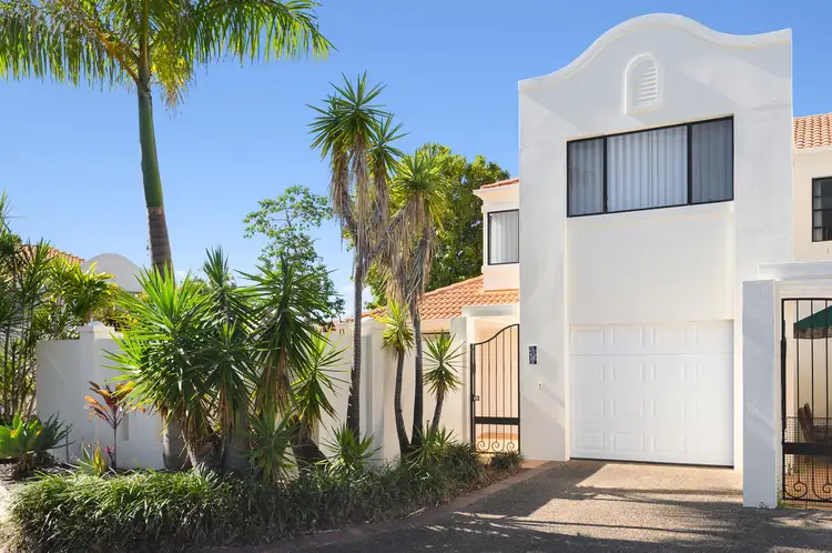 82/60-76 Caseys Road, Hope Island QLD 4212