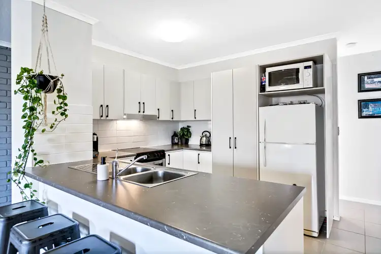 Sixth view of Homely unit listing, 4/91 Goonawarra Drive, Mooloolaba QLD 4557