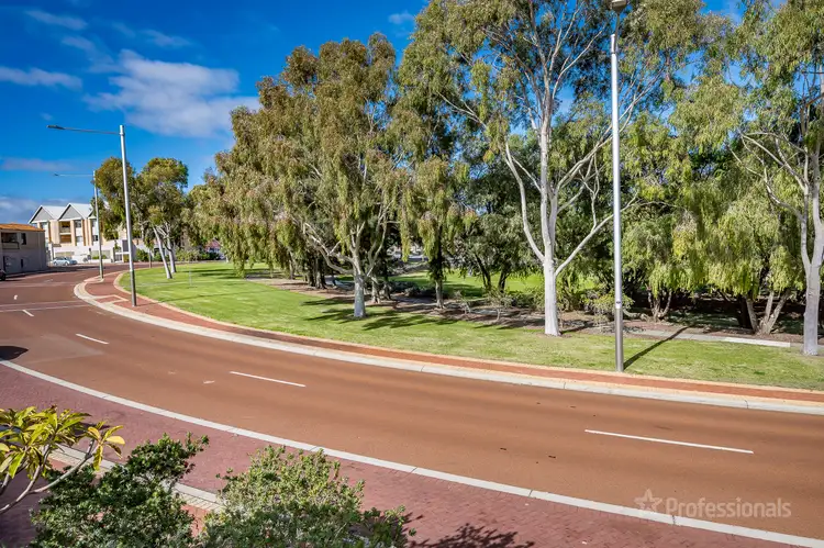 Fourth view of Homely house listing, 11 Piccadilly Circle, Joondalup WA 6027