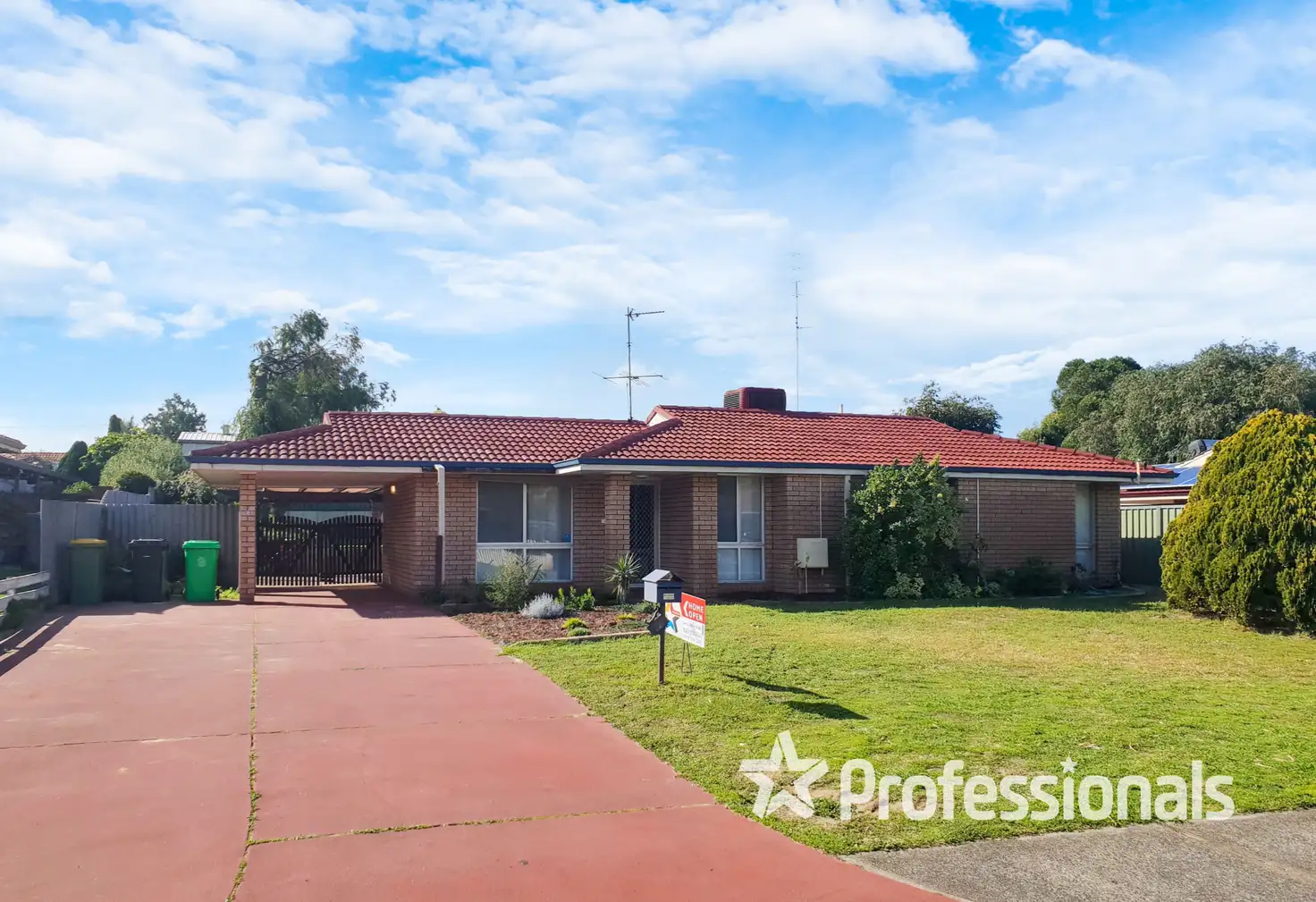 Main view of Homely house listing, 10 Matilda Avenue, Australind WA 6233