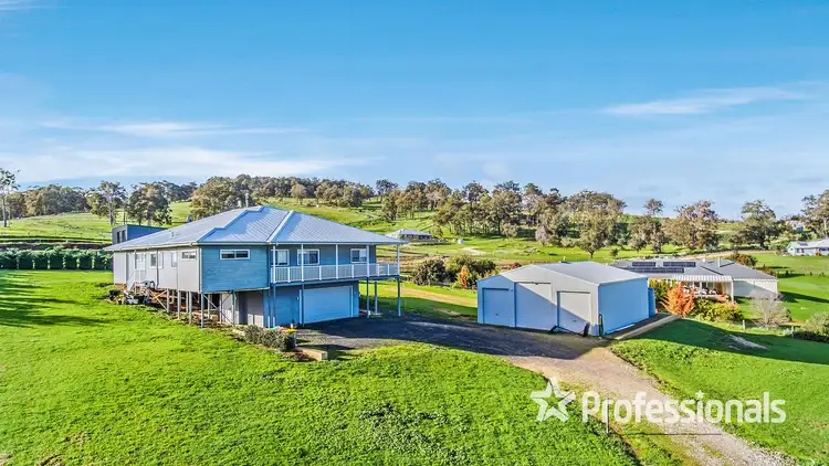 54 Nunnagine Circle, Roelands WA 6226