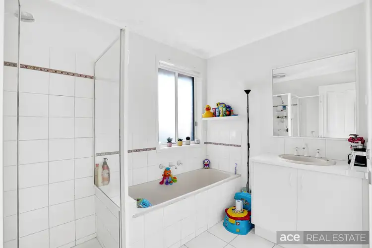 Fifth view of Homely house listing, 1 Nicholson Close, Werribee VIC 3030