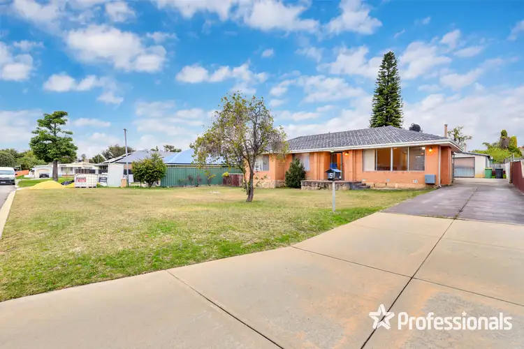 5 Leybourne street, Thornlie WA 6108