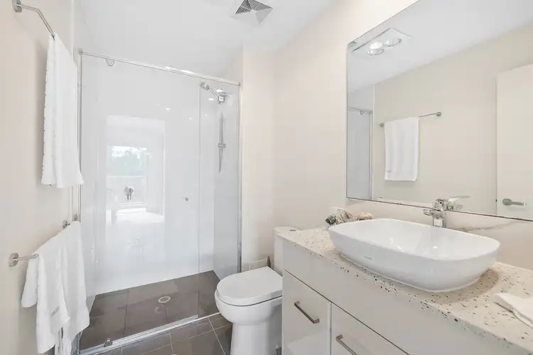 Sixth view of Homely unit listing, 15/14 Montrose Road, Taringa QLD 4068