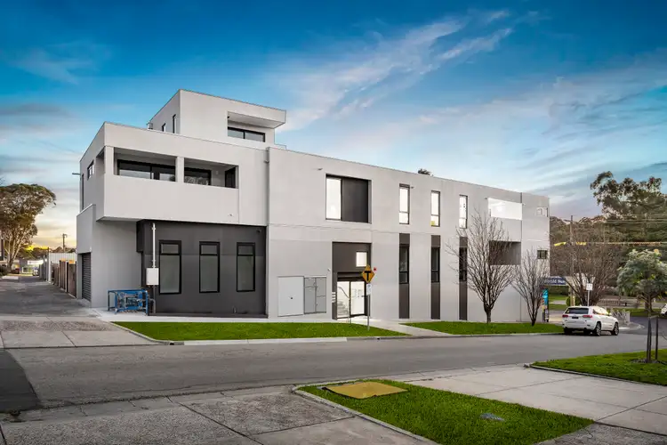 Second view of Homely unit listing, 2/2A Leith Road, Macleod VIC 3085