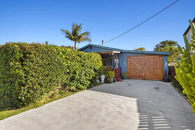 19 Kingston Place, Tomakin NSW 2537