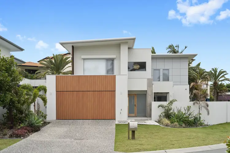 7833 Pavilions Place, Hope Island QLD 4212