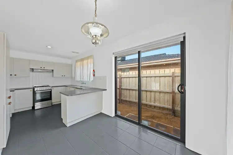 Fifth view of Homely unit listing, 1/39 Fenfield Street, Cranbourne VIC 3977