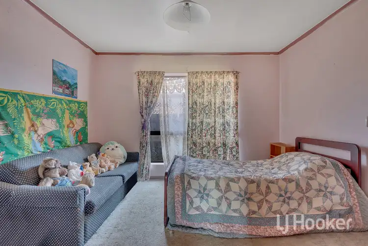 Sixth view of Homely house listing, 17 Kamil Street, Melton South VIC 3338