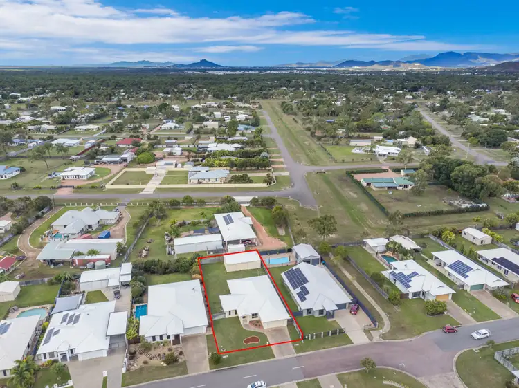 31 Beach Oak Drive, Mount Low QLD 4818