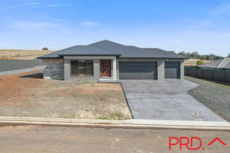 Second view of Homely house listing, 89 Verdelho Drive, Tamworth NSW 2340