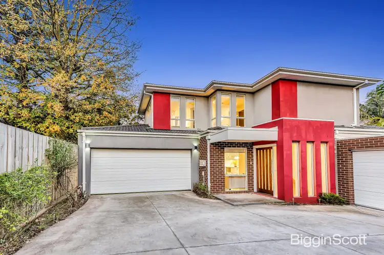2/21 Stradella Avenue, Vermont South VIC 3133