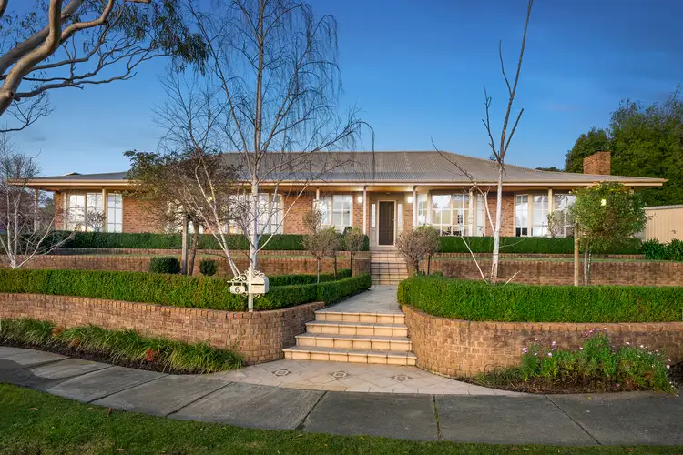 6 Crimea Close, Rowville VIC 3178