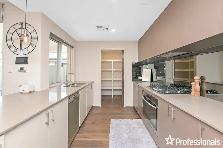 Fifth view of Homely house listing, 10 Menner Way, Piara Waters WA 6112