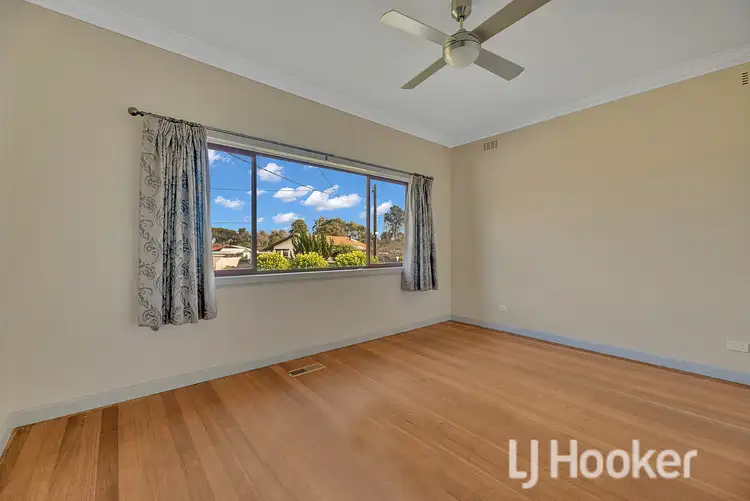 Fifth view of Homely house listing, 4 Myers Court, Melton VIC 3337