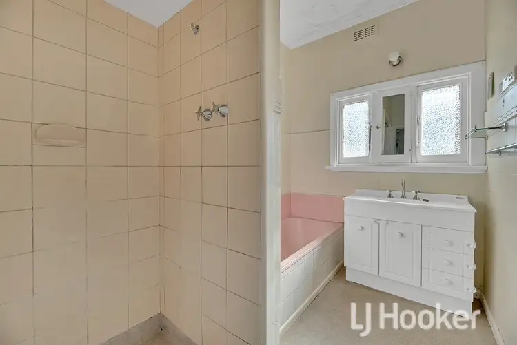 Seventh view of Homely house listing, 4 Myers Court, Melton VIC 3337