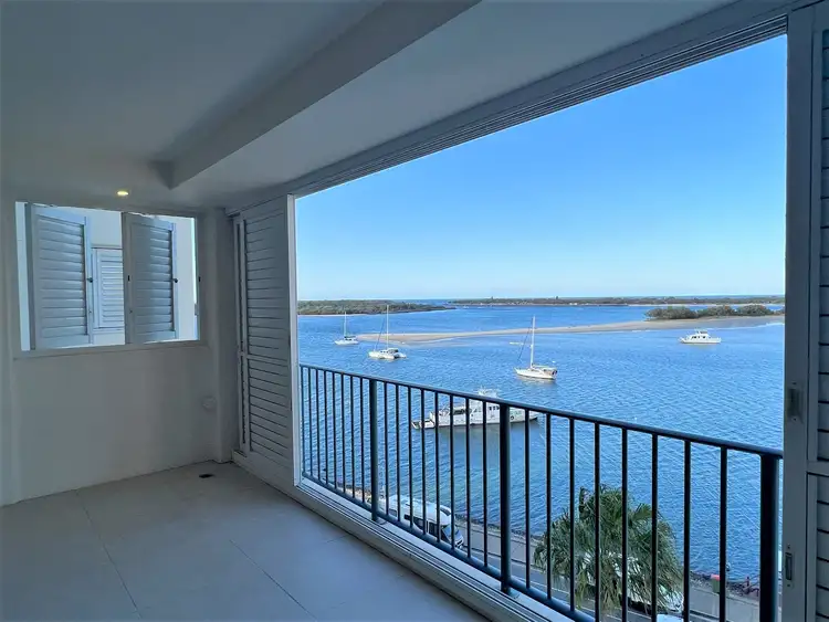 26/326-343 Marine Parade, Labrador QLD 4215