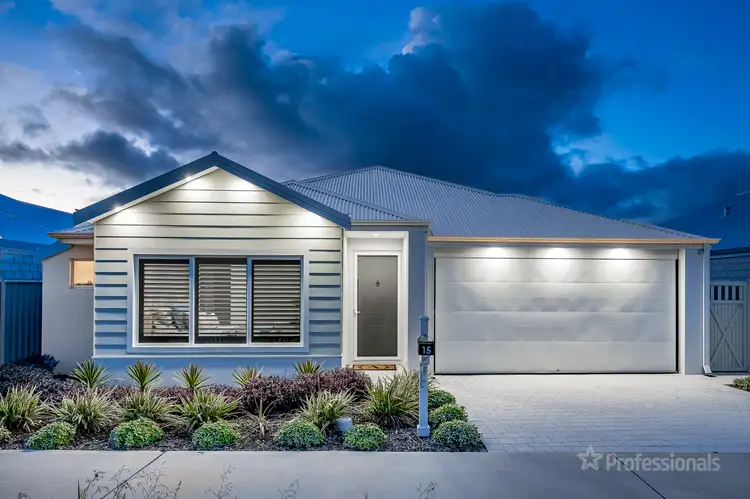 15 Parkside Street, Yanchep WA 6035