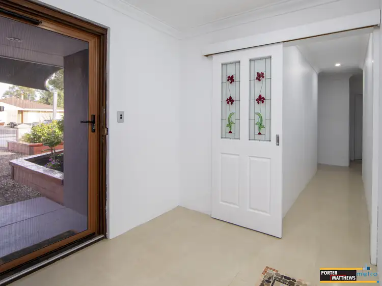 Sixth view of Homely house listing, 19 Excalibur Circle, Camillo WA 6111