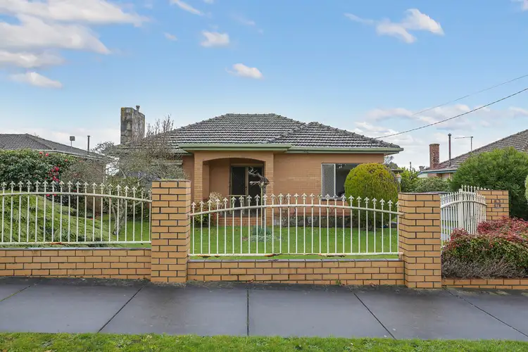 8 Dowling Street, Camperdown VIC 3260