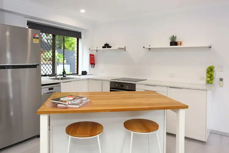 Sixth view of Homely semi-detached listing, 4/7-13 Parkridge Drive, Molendinar QLD 4214