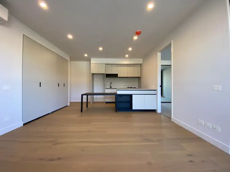 205F/28 Foundation Blvd, Burwood East VIC 3151