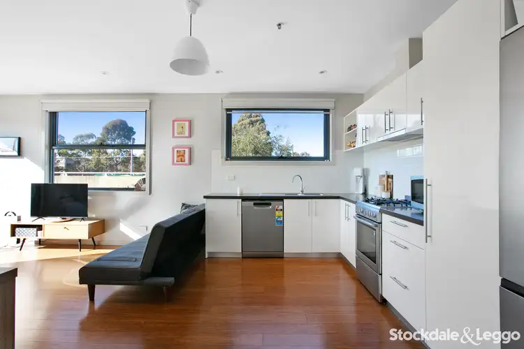 Main view of Homely unit listing, 2/1023 Plenty Road, Kingsbury VIC 3083