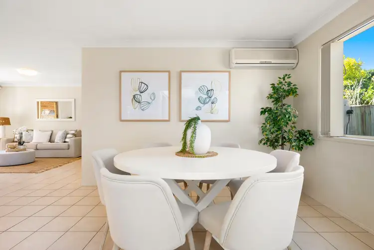 Third view of Homely house listing, 2 Alpena Close, Carindale QLD 4152