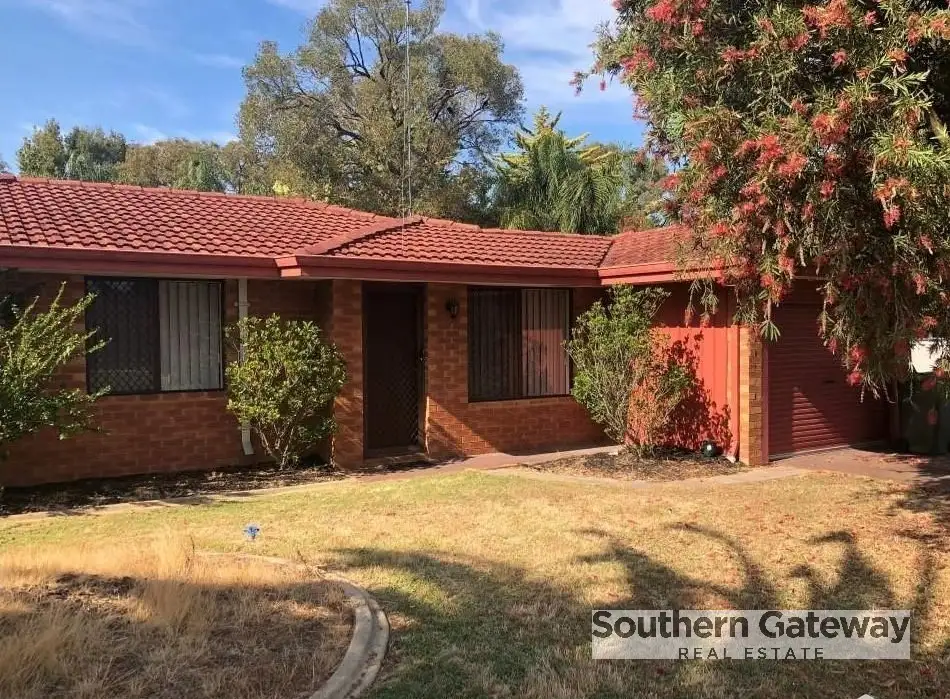 Main view of Homely house listing, 4 Riley Place, Leda WA 6170