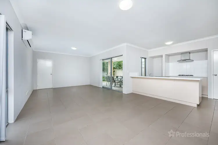 Second view of Homely house listing, 162 Shorehaven Boulevard, Alkimos WA 6038