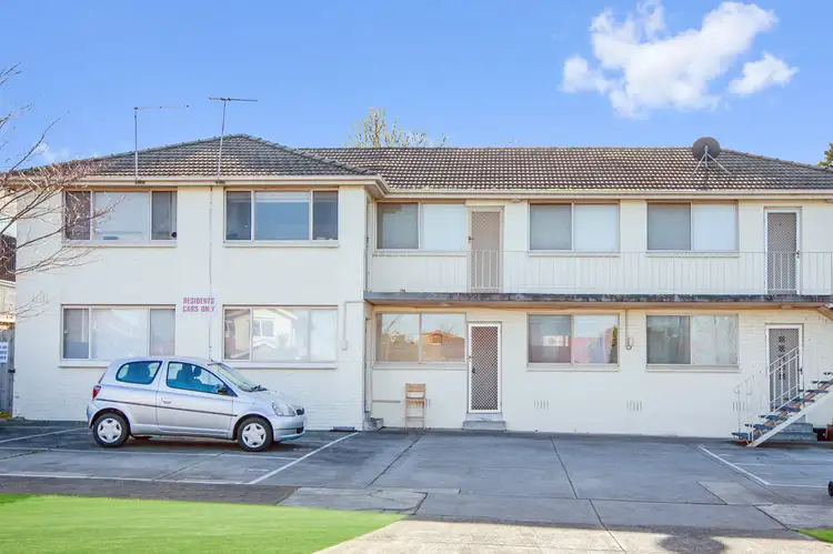 Main view of Homely unit listing, 2/365 Victoria Road, Thornbury VIC 3071