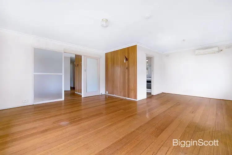 Second view of Homely house listing, 8 Wooral Court, Notting Hill VIC 3168