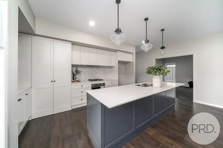 Sixth view of Homely house listing, 10 Paroo Place, Tatton NSW 2650