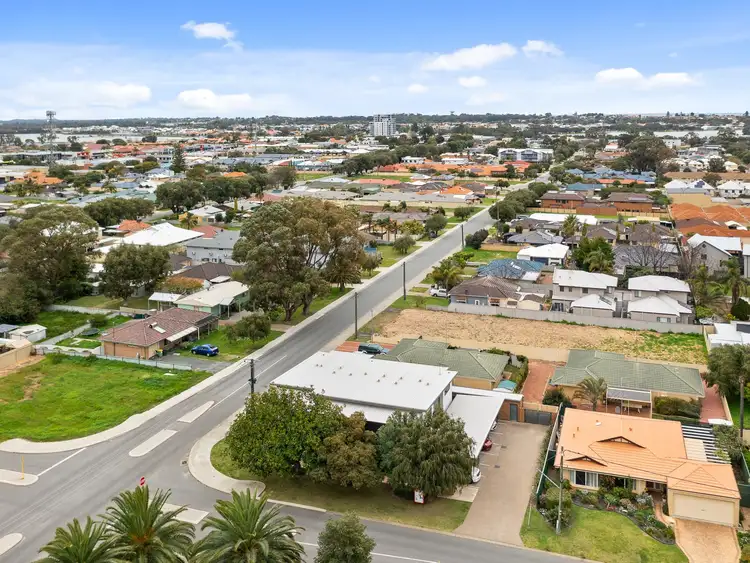 Fifth view of Homely apartment listing, 4/38 Randell Street, Mandurah WA 6210