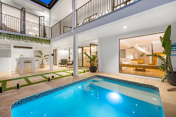 2/83 Laguna Avenue, Palm Beach QLD 4221